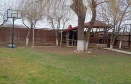 Oportunitate !!! Vila  5 camere ,200 mp,526 mp teren, Calea Campulung