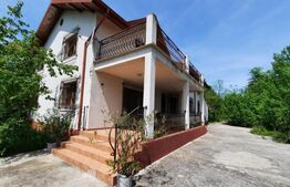 Vila 6 camere,241 mp utili +5813 teren, 17 km Targoviste 