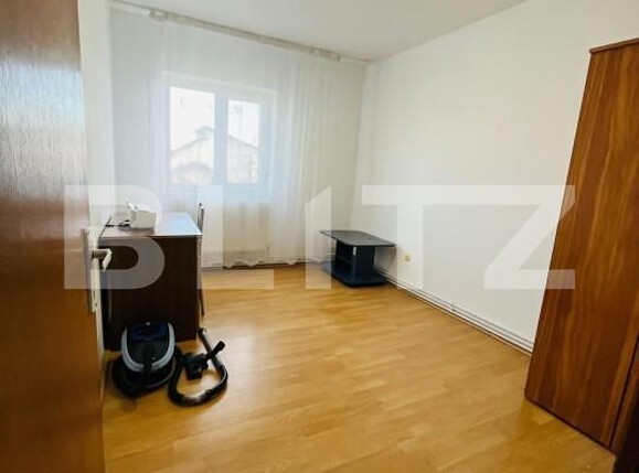 Apartament de vânzare 4 camere Micro 3 - 141011AV | BLITZ Târgoviște | Poza3