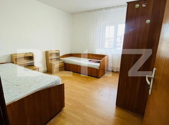 Apartament de vânzare 4 camere Micro 3 - 141011AV | BLITZ Târgoviște | Poza4