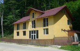 Oportunitate !!!! Cabana 360 mp, teren 840 mp, Moroeni