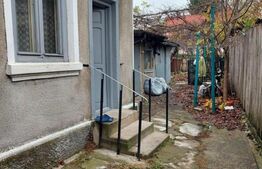 Casă individuală, 76 mp, 231mp teren Central Targoviste