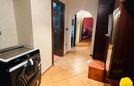 Apartament 3 camere, 67 mp, balcon, Central