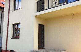 Vila cu 5 camere, 214 mp, teren de 536 mp, Targoviste-Priseaca