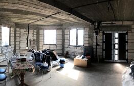 Vila cu 5 camere, 214 mp, teren de 536 mp, Targoviste-Priseaca