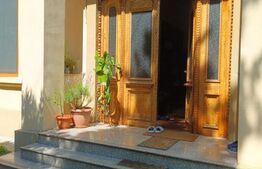 Casa 3 camere,90 mp utili + 280 mp teren, zona centrala