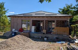  OFERTĂ Casă pe structura metalica 3 camere  144 mp utili, teren 900mp, Razvad