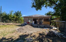  OFERTĂ Casă pe structura metalica 3 camere  144 mp utili, teren 900mp, Razvad