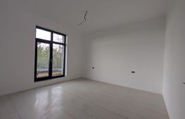 Casă pe structură metalică 3 camere  141 mp utili, teren 900mp, Razvad