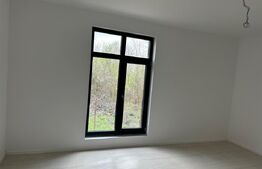 Casă pe structură metalică 3 camere  141 mp utili, teren 900mp, Razvad