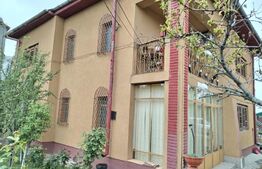 Oportunitate se schimbă vilă Ulmi cu casa mai mica in Targoviște