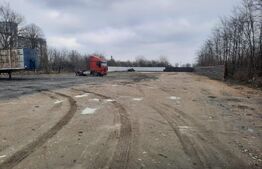 Teren 6260 mp intravilan si constructie Gaesti - 7 Km A1