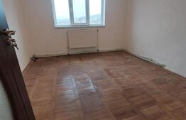 Apartament 3 camere,80 mp ,Moreni