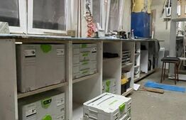 Spatiu comercial 300 mp, teren 1000 mp ,Caramidari