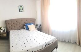 Proprietate doua case si teren 750mp, Targoviste