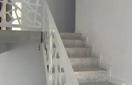 Duplex , 3 camere P+M, 300mp teren, zona str Campulung