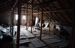 Casă individuală 240 mp, 420 mp teren, Târgoviște