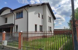 Corp de casă tip Duplex Târgoviște, 205 mp utili desfășurați, 386 mp teren