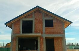 Casa individuala 158mp + 535mp teren ,Priseaca