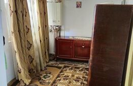  Casă spațioasă cu livadă, într-o zonă liniștiă la 20 km de Târgoviște