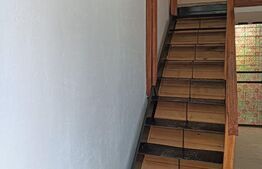 APARTAMENT ÎN VILĂ — TÂRGOVIȘTE | 3 CAMERE DECOMANDAT | 90 mp UTILI | Etaj 1 