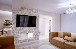 Aninoasa Casă/Vilă Modernă de Lux