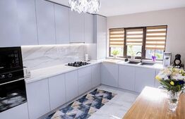 Aninoasa Casă/Vilă Modernă de Lux