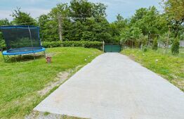 Casa in Moreni (exterior Vest)  si 2000 mp de teren