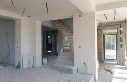 Casa/Vilă, 341 mp construiti, teren 1000 mp, Tărtășești