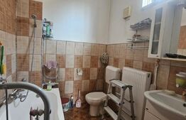 Apartament in casa, zona CENTRALA cu 4 camere, 118,4 mp, Targoviste 