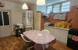 Apartament in casa, zona CENTRALA cu 4 camere, 118,4 mp, Targoviste 