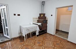 Casa finisata, 70 mp si 920 mp teren, in Moroeni cu priveliste la deal si munte!