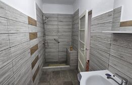 Casa finisata, 70 mp si 920 mp teren, in Moroeni cu priveliste la deal si munte!