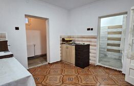 Casa finisata, 70 mp si 920 mp teren, in Moroeni cu priveliste la deal si munte!