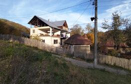  Vârfuri Vilă S+P+E+M, 7 camere, 2 bai, 127 mp utili