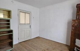 Casa de vanzare, 1392 mp de teren, zona-Visinesti