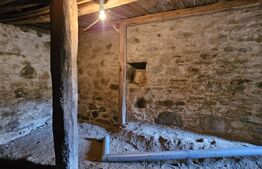 Casa de vanzare, 1392 mp de teren, zona-Visinesti