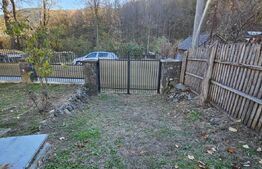 Casa de vanzare, 1392 mp de teren, zona-Visinesti