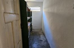 Casa de vanzare, 1392 mp de teren, zona-Visinesti