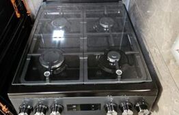 Garsoniera de LUX; Targoviste Micro 12; nou UTILATA-MOBILATA; 24mp la PARTER!!!