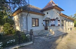 Casa de 159 mp Pucioasa-Sat cu 5 camere recent renovata si 1050 mp teren