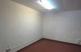 Spatiu comercial 3 camere decomandat Micro 4