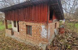 Teren intravilan 700mp in Aninoasa 