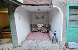 Casa rustica de vacanta (62mp) in sat Magura cu 1000mp teren si anexe!