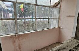 Apartament cu 3 camere, 48 mp, zona Micro 6-Targoviste