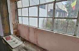 Apartament cu 3 camere, 48 mp, zona Micro 6-Targoviste