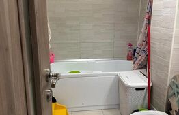 Apartament 2 camere, etaj intermediar, M11