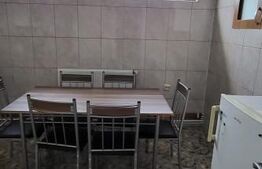 Închiriere Casă 4 camere, 3 Dormitoare, Sufragerie, 2 Bai, Bucatarie, Pivnita. 