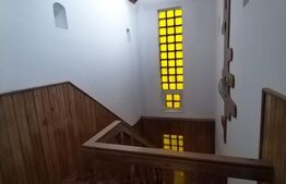 Ultracentral Închiriere casă/vilă, 4 camere, 150 mp