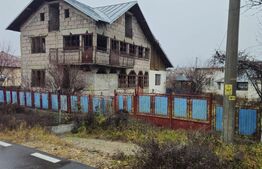 Casa la rosu, 9 camere, 171 mp, zona Raciu-central, comision 0 la cumparator